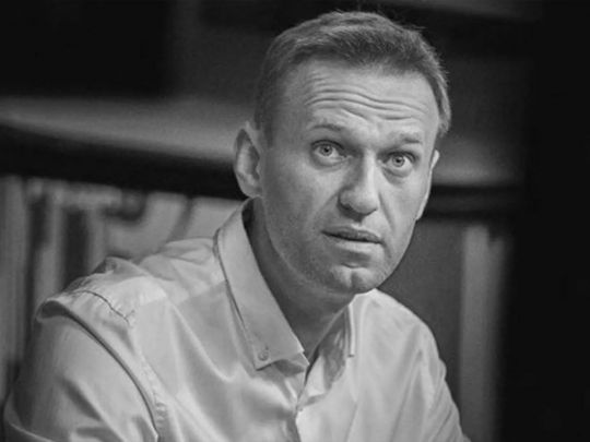 путін зламав плани: названо дату і місце похорону Навального