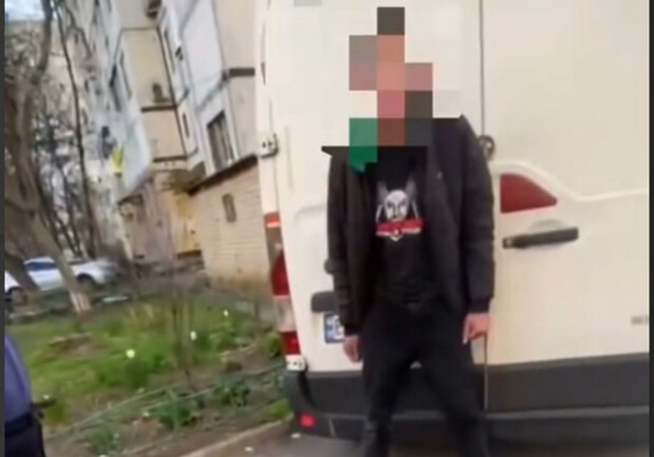 В Одессе на медиков "скорой" напал пациент (видео)
