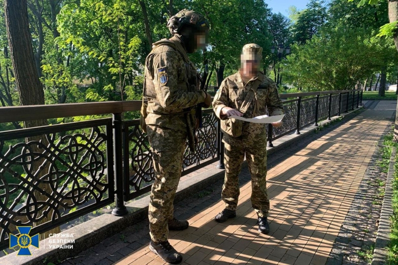 Можуть перевірити документи та оглянути автомобіль: у центрі Києва проводять контртерористичні заходи (фото)