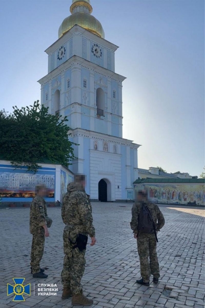 Можуть перевірити документи та оглянути автомобіль: у центрі Києва проводять контртерористичні заходи (фото)