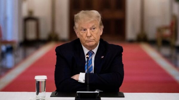 Обвинение Дональда Трампа в неуважении к суду Обвинение Дональда Трампа в неуважении к суду