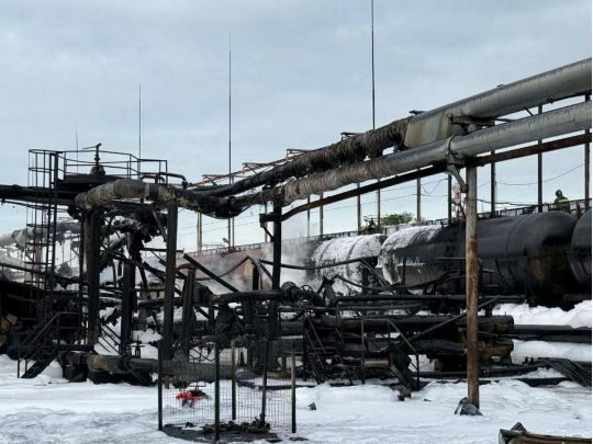 Вночі дрони ЗСУ вразили нафтобазу в Краснодарському краї росії (фото, відео)