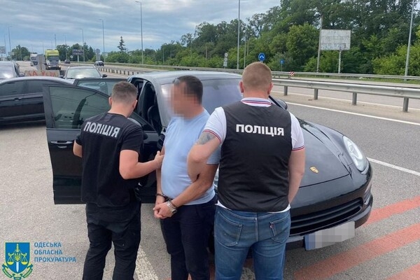 В Одесской области чиновники требовали взятку за аренду недвижимости и земли возле трассы Одесса – Рени