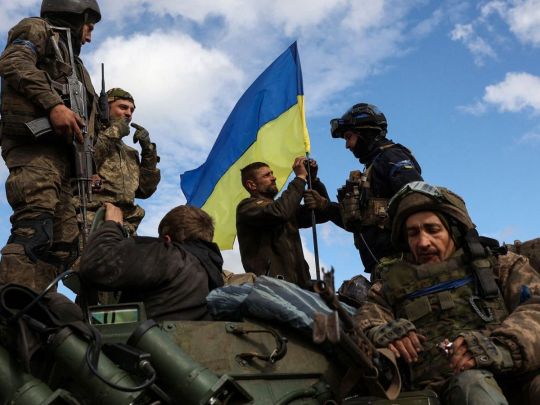 «Із середини липня і до вересня в плані зовнішньої уваги глобально ми будемо надані самі собі», — аналітик