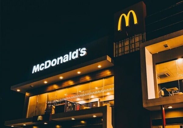 Ходят слухи: в Одессе откроют новый McDonaldʼs, но с заправкой