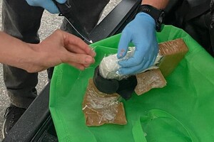 Одесситы завозили кокаин под видом стирального порошка
