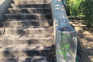 Военный спуск в Одессе без сфинксов: куда пропали скульптуры котов и как без них выглядит лестница