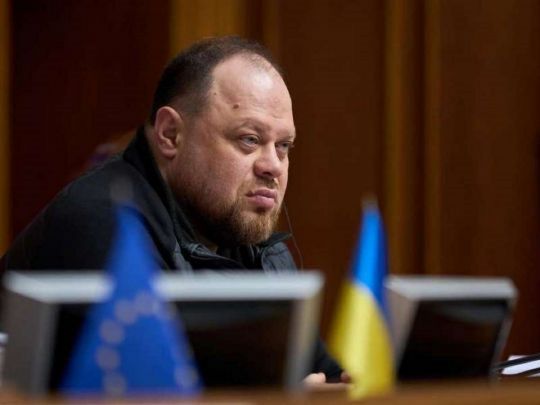 Не відкривайте та не відповідайте на дзвінки: шахраї взяли в обіг спікера Ради Стефанчука