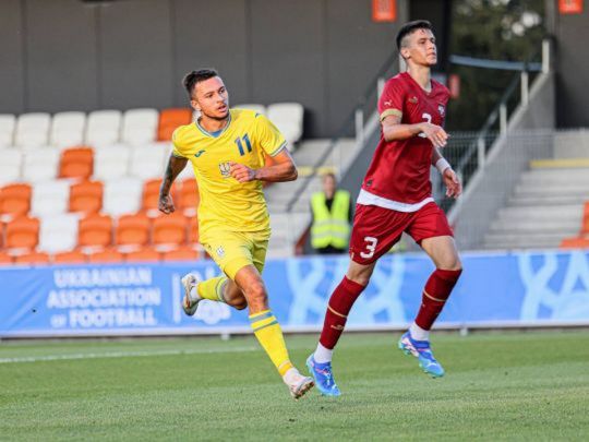 Україна U21 програла в гостях сербам і вийшла на Євро-2025 як найкраща друга команда у групах: відеоогляд матчу