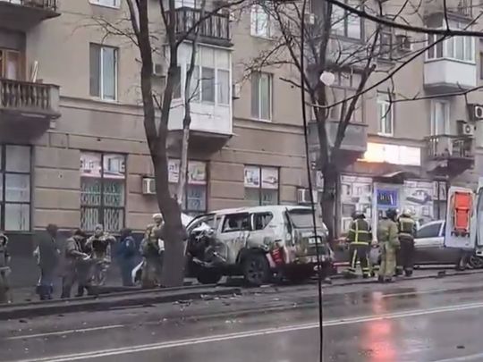 У центрі Донецька підірвали автомобіль з начальником сумнозвісної Оленівської колонії, — ЗМІ (відео)