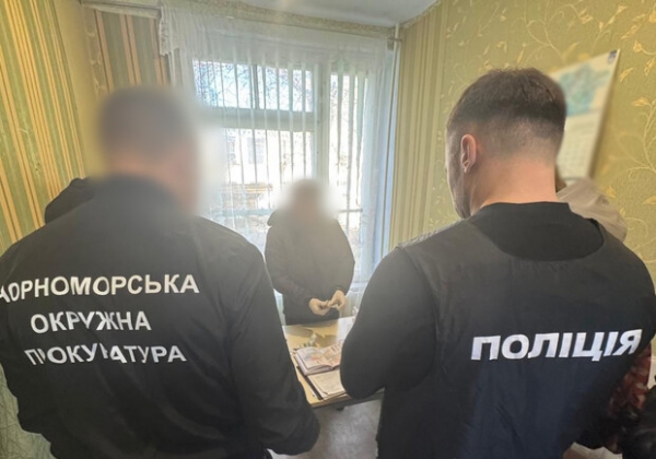 Предоставлял документы для отсрочки: в Одессе чиновника психбольницы подозревают во взяточничестве