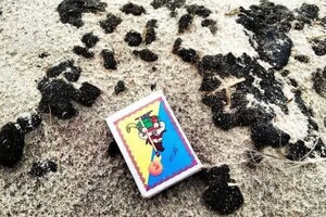 На побережье Одесской области снова обнаружили мазут