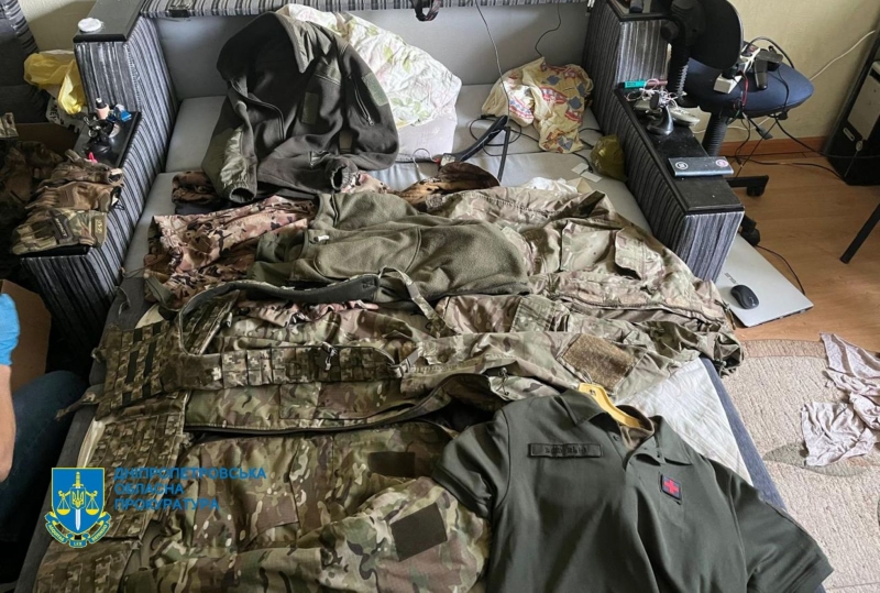 У Дніпрі шахраї викрали з карток загиблих військових 1,5 млн. гривень: як їм це вдалося (фото)