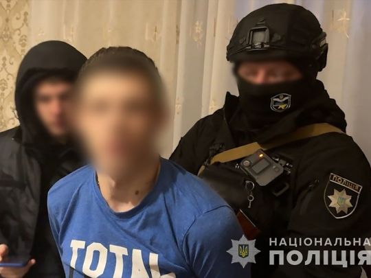 Видавали себе за військових і вкрали 2,5 млн грн донатів: Нацполіція викрила групу шахраїв
