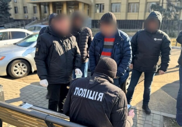 Обещал повлиять на судейское решение: адвокат из Одессы попался на взятке