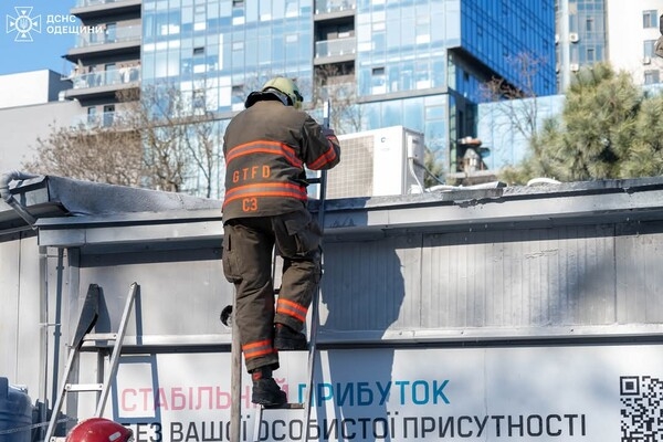 В Одессе горел ресторан в Аркадии: подробности пожара