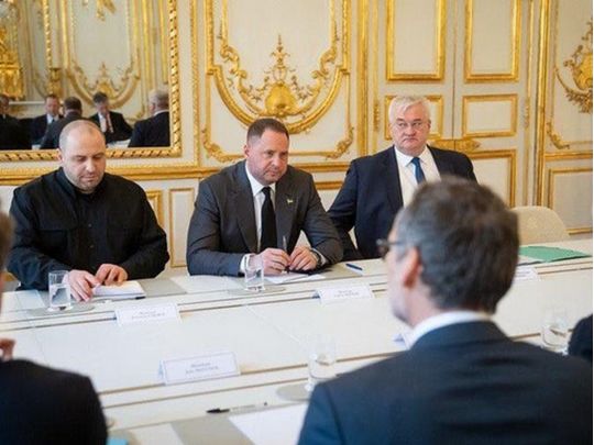 Переговори в Лондоні: у США заявили про розбіжності з Україною
