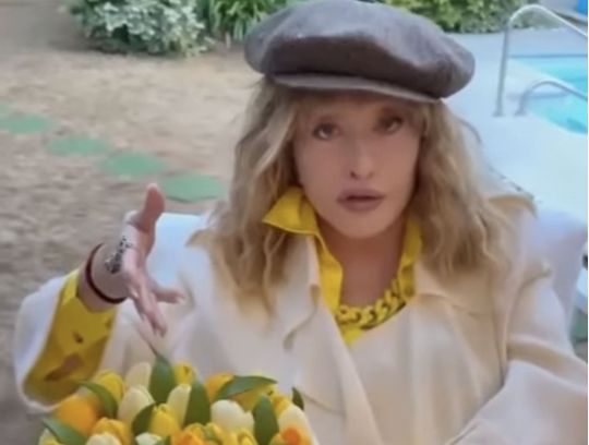 Алла Пугачова «вставить усім шпильку»: співачку відмовились признати «іноагентом» і навіть запросили на фестиваль у рф
