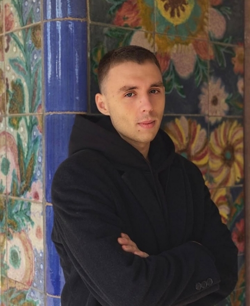 «Через вибух кімната засяяла темно-червоними кольорами»: зірка фільму «Я, „Побєда“ і Берлін» Микита Васейко про виклики під час великої війни