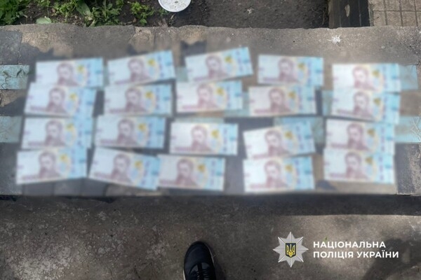В Одессе мужчина хотел за 40 тысяч долларов купить военные разработки Минобороны