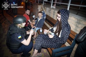Ночной обстрел Одессы: погибли супруги, среди пострадавших дети (обновлено)