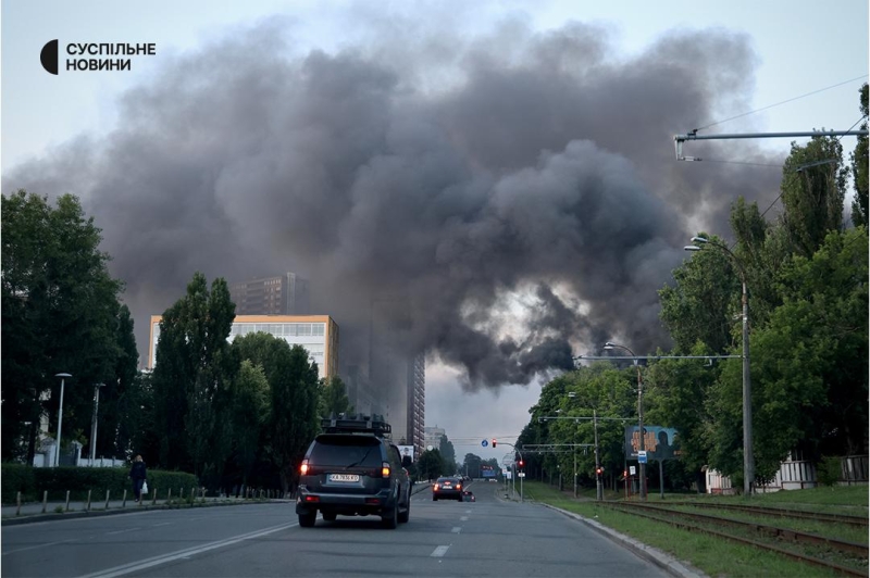 У Києві руйнування та багато загиблих після нічного масованого удару ворога (фото, відео)