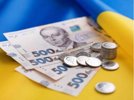 Від 450 до 3100 гривень: кому з пенсіонерів дадуть підвищену виплату в серпні та чи залишать її на осінь