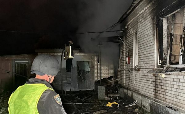 Дрони ворога вночі атакували Охтирку та Ізмаїл: у містах сильні пожежі, є поранені (фото)