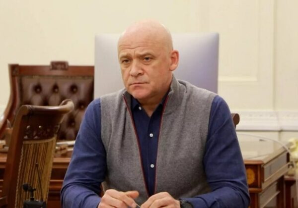 Подлог: журналист-расследователь сомневается в подлинности российского паспорта мэра Одессы Труханова Подлог: журналист-расследователь сомневается в подлинности российского паспорта мэра Одессы Труханова