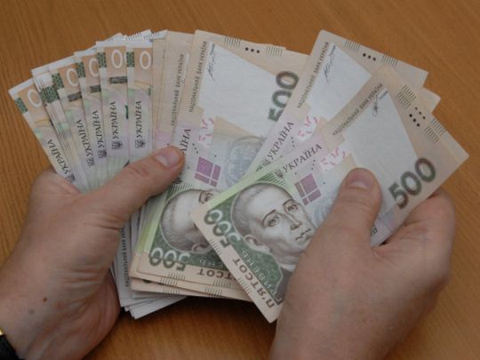 Українців хочуть оподаткувати за онлайн-торгівлю, але є нюанс: хто не платитиме зовсім, а хто віддасть 5%