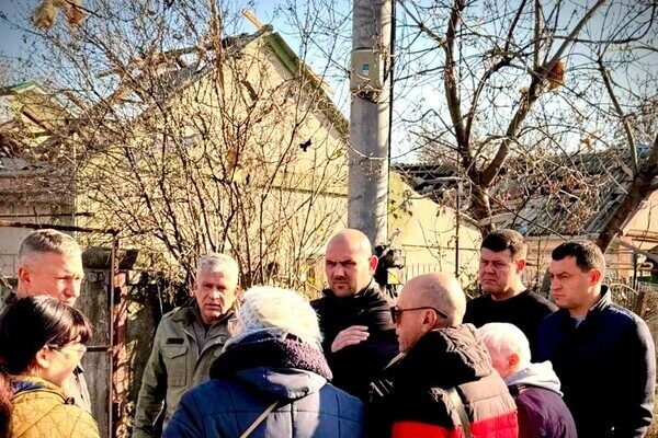 Пострадали недострой и отель: последствия утренней атаки БпЛА на Одессу и Одесчину (обновлено) Пострадали недострой и отель: последствия утренней атаки БпЛА на Одессу и Одесчину (обновлено)
