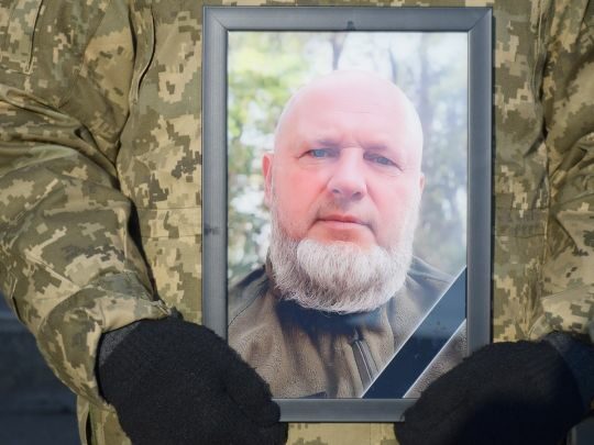 Пішов добровольцем в частину, де служив син: захисник повернувся до рідної Шепетівки «на щиті»