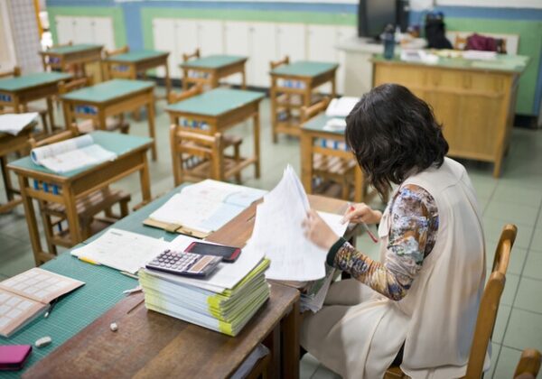 Верховная Рада приняла Госбюджет-2026: учителям повысят зарплаты в два этапа Верховная Рада приняла Госбюджет-2026: учителям повысят зарплаты в два этапа
