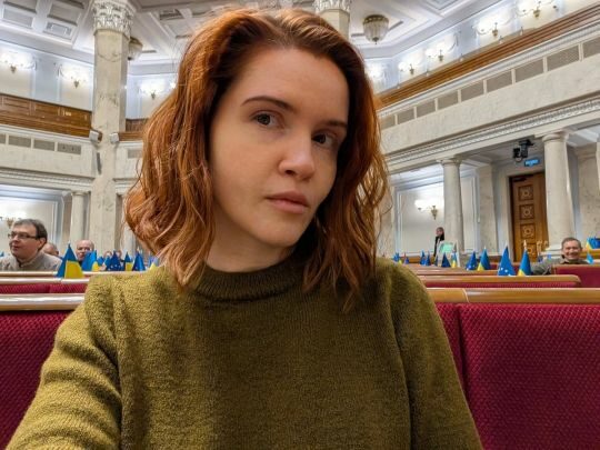 Маряна Безугла не просто так критикує ЗСУ: блогерка назвала можливу причину публічних випадів нардепки