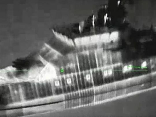 Військовий корабель та бурова установка росіян уражені дронами ССО України в Каспійському морі