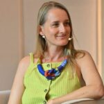 «Коричневий в інтер’єрі символізує стабільність»: відома експертка про трендові кольори-2026 у дизайні оселі