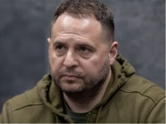 Взявся за старе: ЗМІ дізналися, чим займається Єрмак після звільнення з Офісу президента