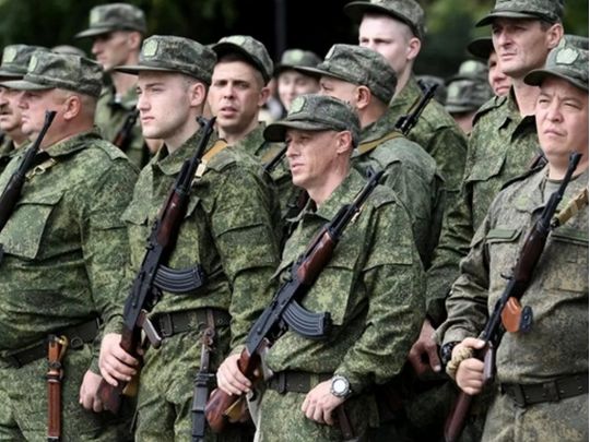 Справи геть кепські: російські командири під страхом смерті вимагають у підлеглих десятки тисяч доларів