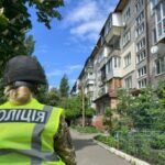 У Києві через неадекватного мешканця евакуювали багатоквартирний будинок